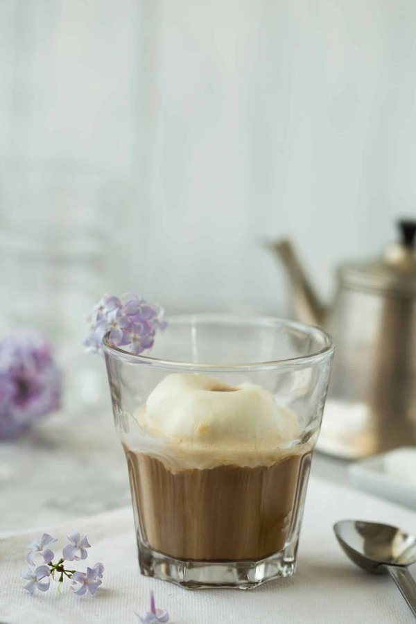 Comment préparer des desserts glacés maison sans sorbetière ?